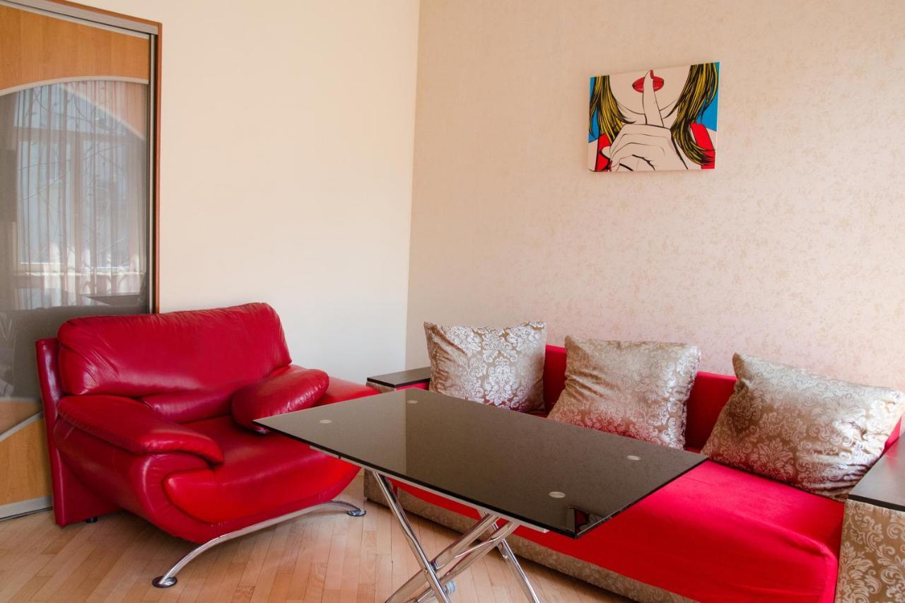 Svobody Avenue Apartment Lwów Zewnętrze zdjęcie